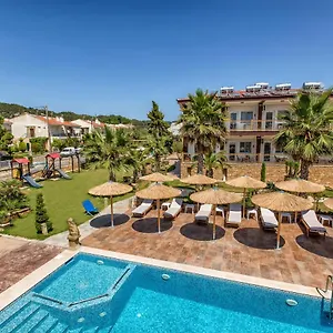 Halkidiki Greek Pride ηotel And Апарт-отель